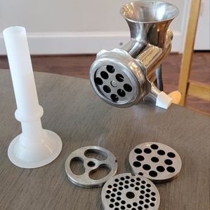 Heavy duty hand meat grinder